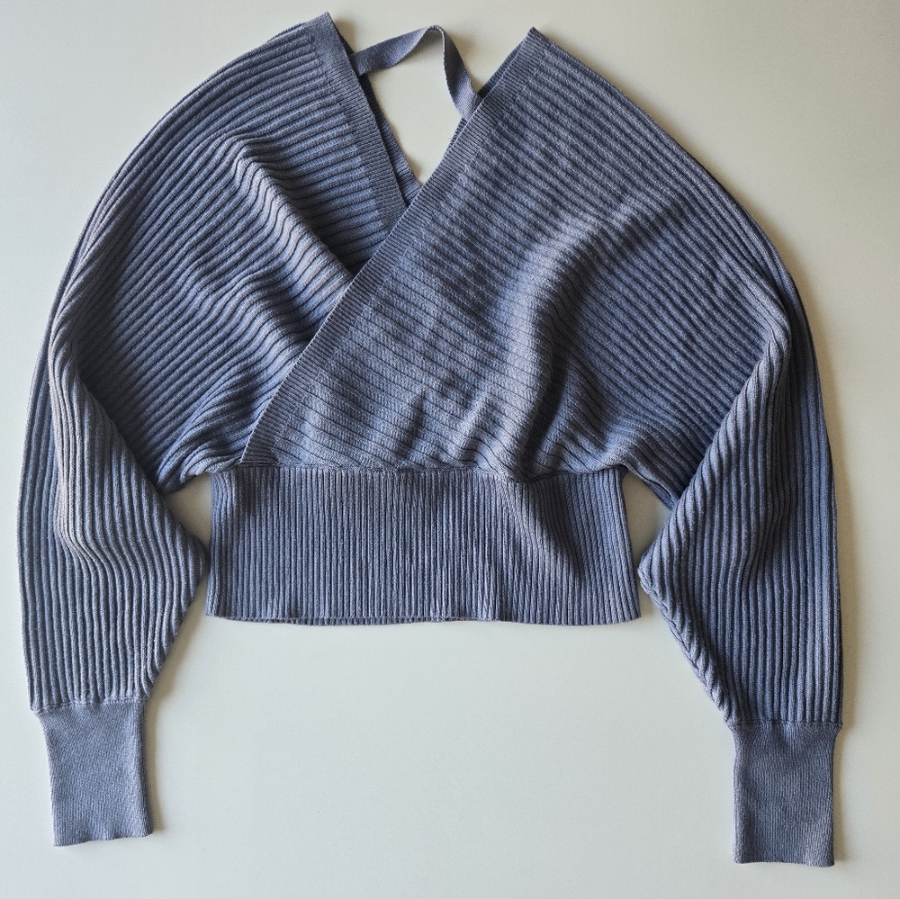 🌺 Dreamer by Debut Criss Cross V Neck Blue Sweater - Picture 3 of 12